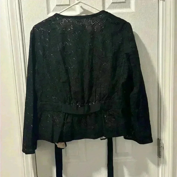 NWT Loft Black Floral Lace Belted Blazer Size 10. ID #70145 - Picture 4 of 7